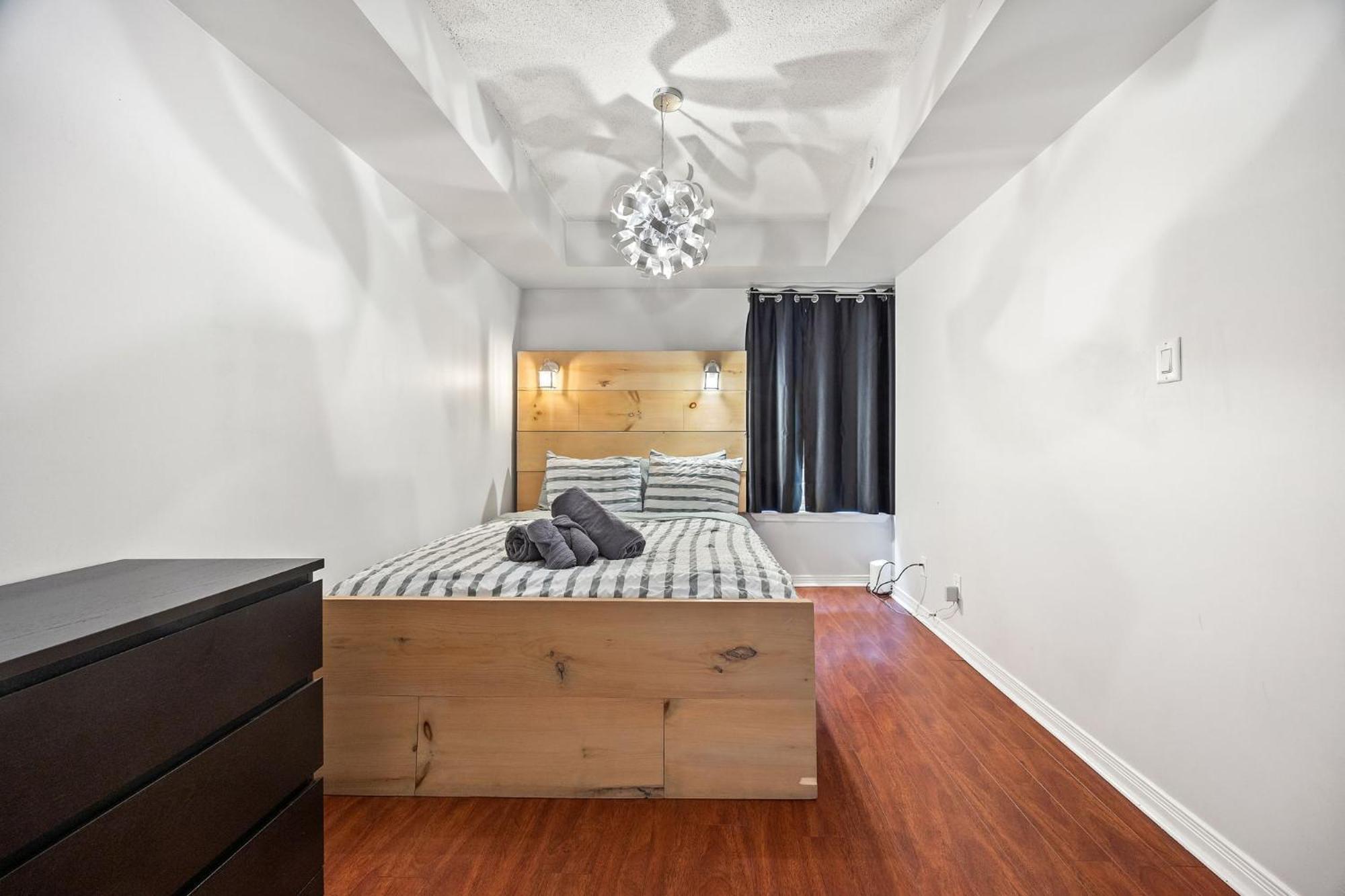 Liberty Village Townhouse Toronto Bagian luar foto